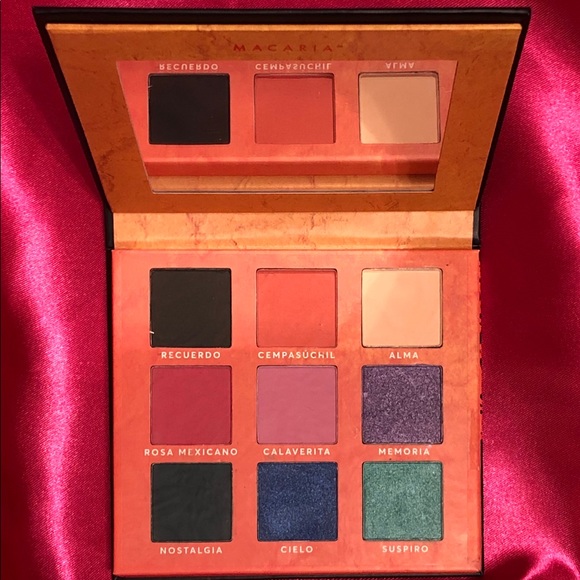 Día de Los Muertos Inspired Eyeshadow Palette - Picture 2 of 5